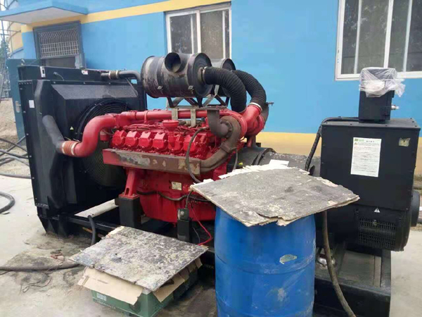 绥德关于柴油发电机组水箱污垢的产生与清理