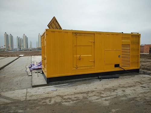 绥德合同中关于乙方责任导致工期延误的赔偿标准应该如何制定？